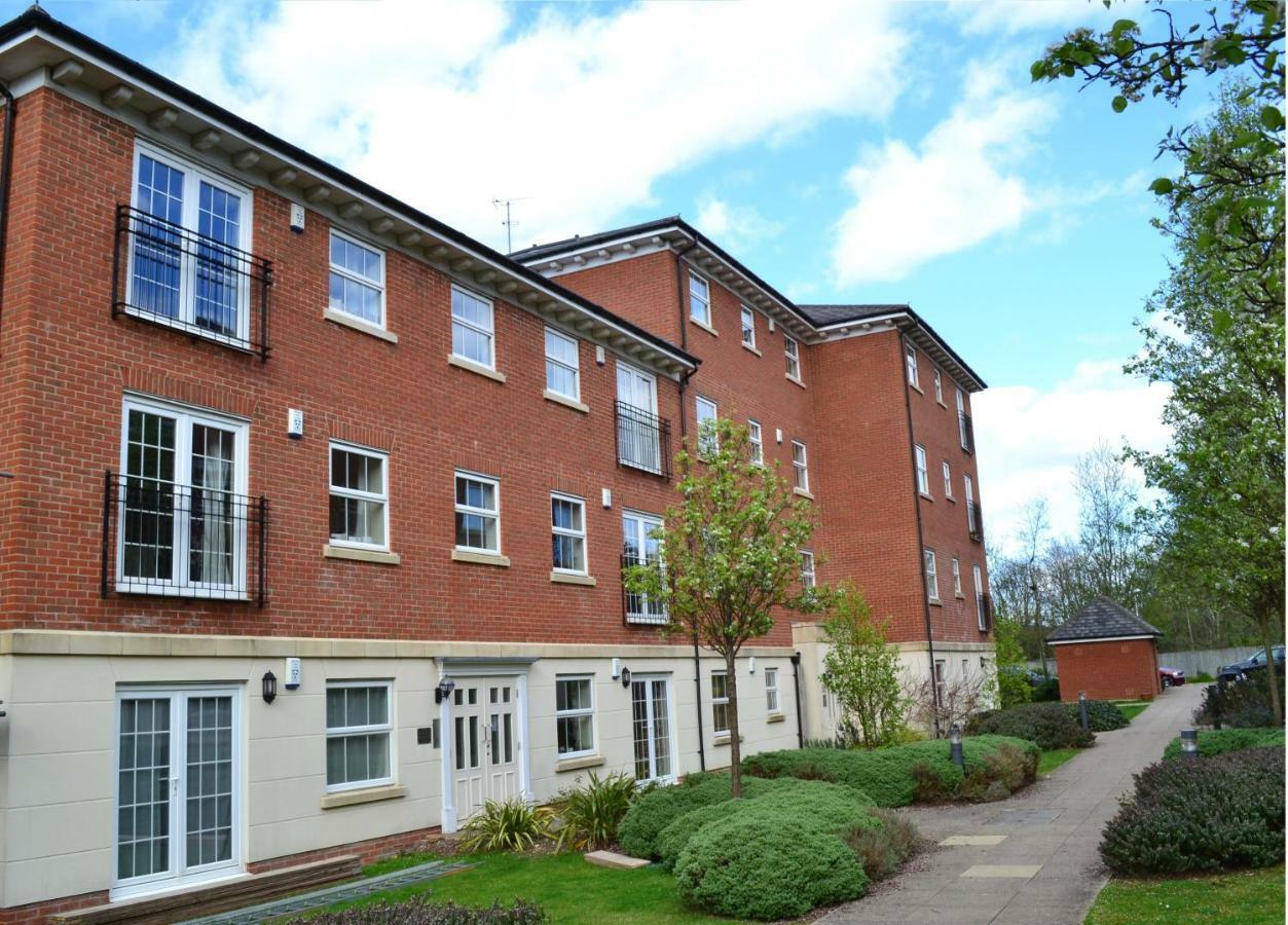 2 Bed 2 Bath At Jago Crt In Newbury - Free Allocated Parking Extérieur photo