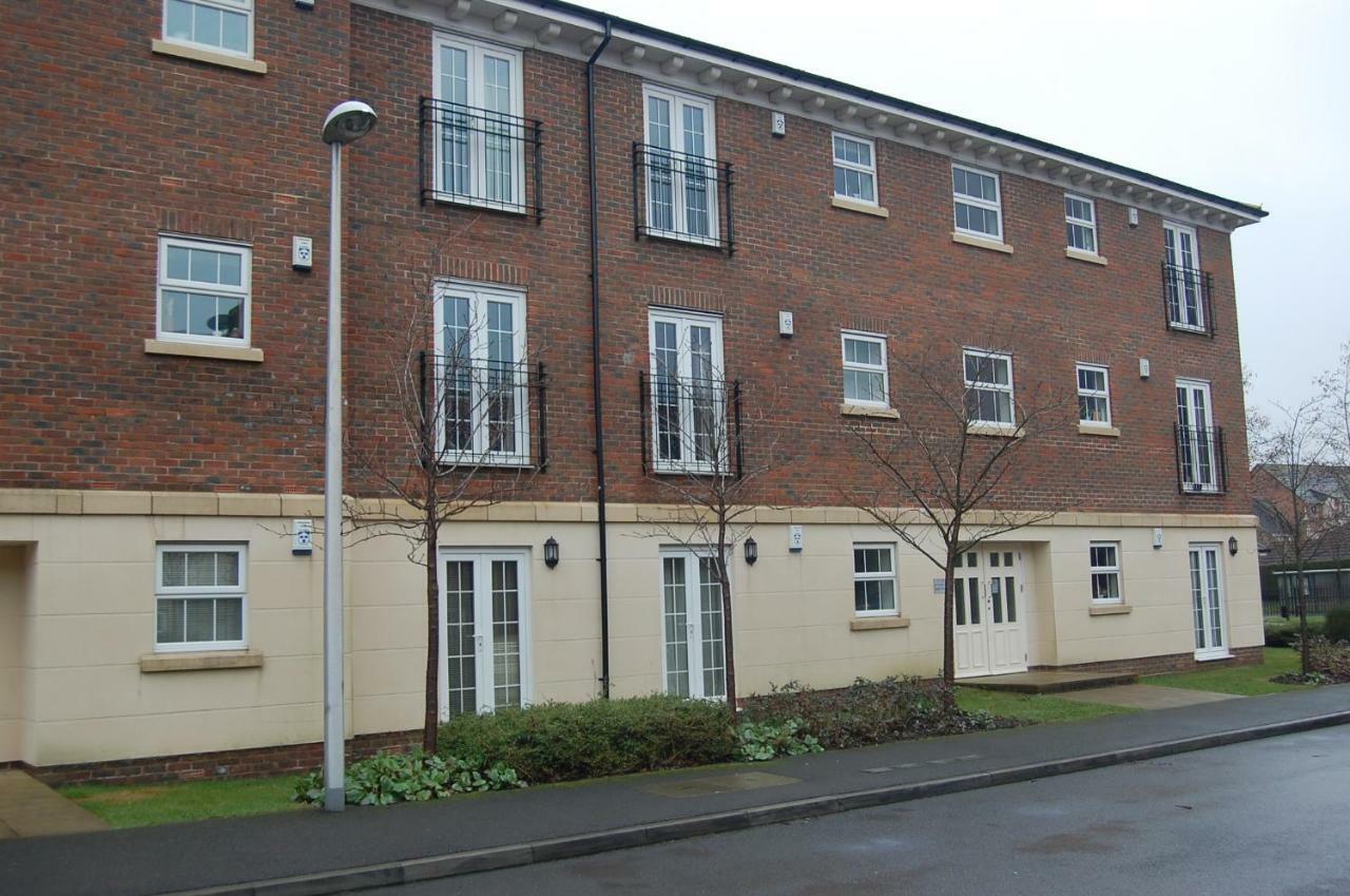 2 Bed 2 Bath At Jago Crt In Newbury - Free Allocated Parking Extérieur photo